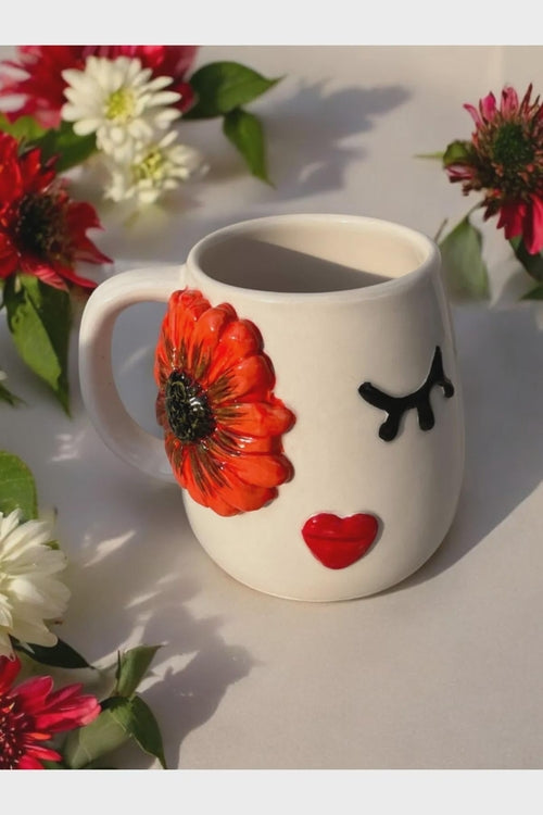 Set of 2 Embossed Flower Face Mugs 400ml for Unique Coffee Experience